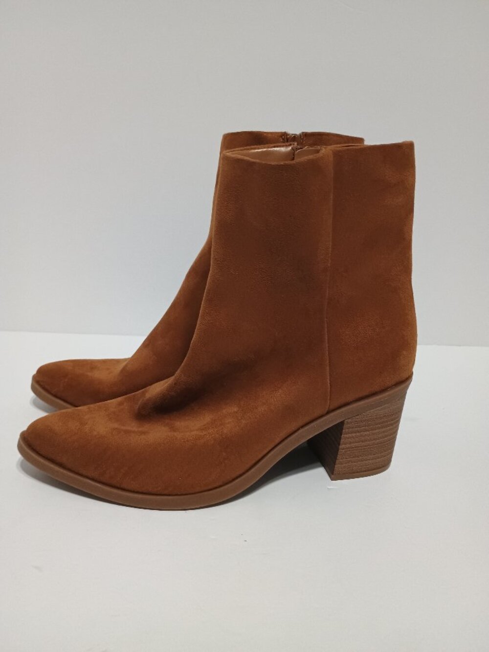 Universal Thread Women’s 9 Brown Faux Suede Ankle Boots Block Heel Side Zip - Picture 5 of 9